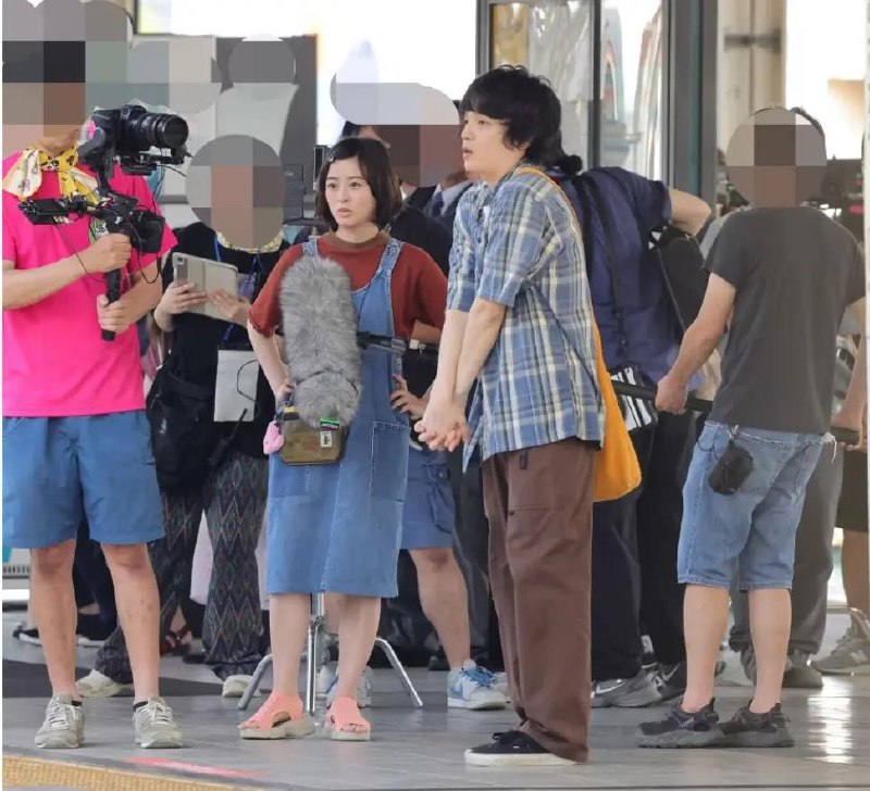 什么，平屋慢生活已经拍成连续剧了？！而且森七菜演妹妹也太合适了吧！（演表哥的演员颜值有些不够🙅‍♂️）via happy xiao