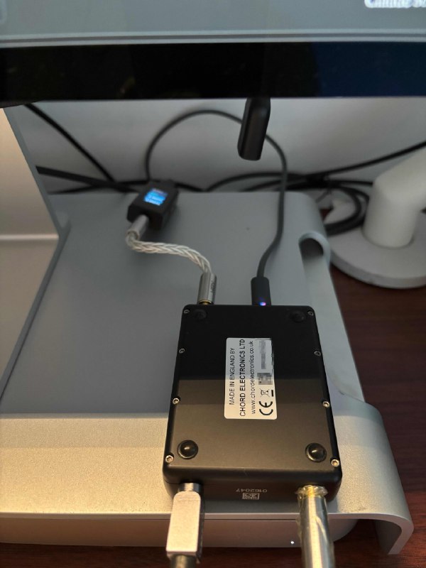 记 Mojo1 升级同轴输入刚刚拿到 USB 转同轴输出的小尾巴数字界面，插上 mojo1，出声，感动，完全不一样的声音