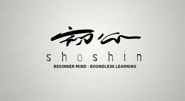 初心昨天下午和 JR 一起去附近中学打球，隔壁球场一队父子的互动，引起了我的注意