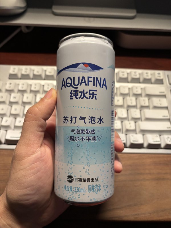 买了箱汽水，好喝via happy xiao